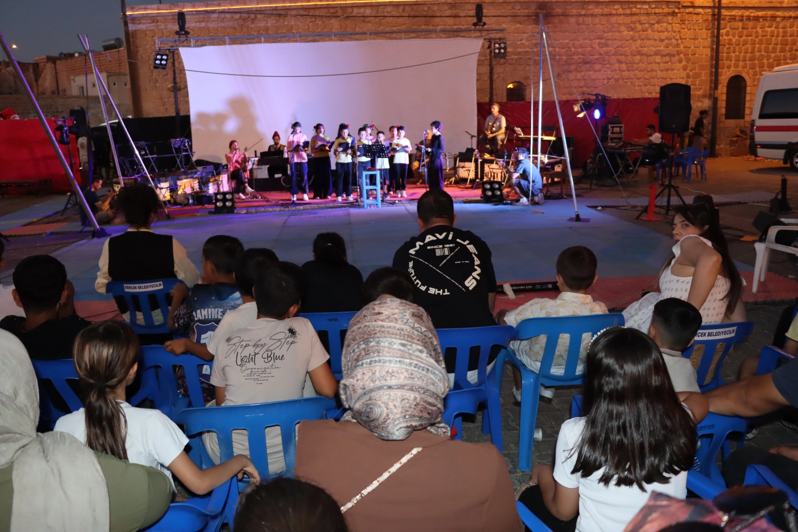 Uçan Halı Festivali Midyat’ta Renkli Görüntülere Sahne Oldu