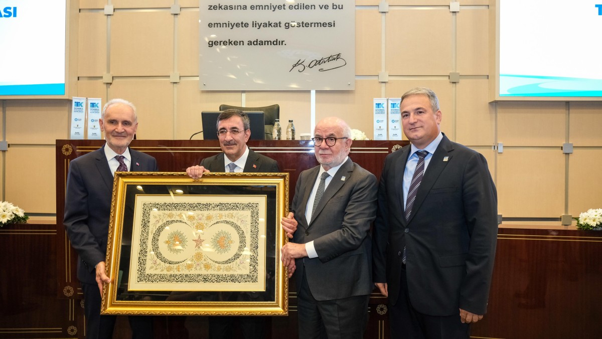 İSTANBUL TİCARET KONGRESİ KAPILARINI AÇTI: KÜRESEL TİCARETİN GELECEĞİ TARTIŞILIYOR