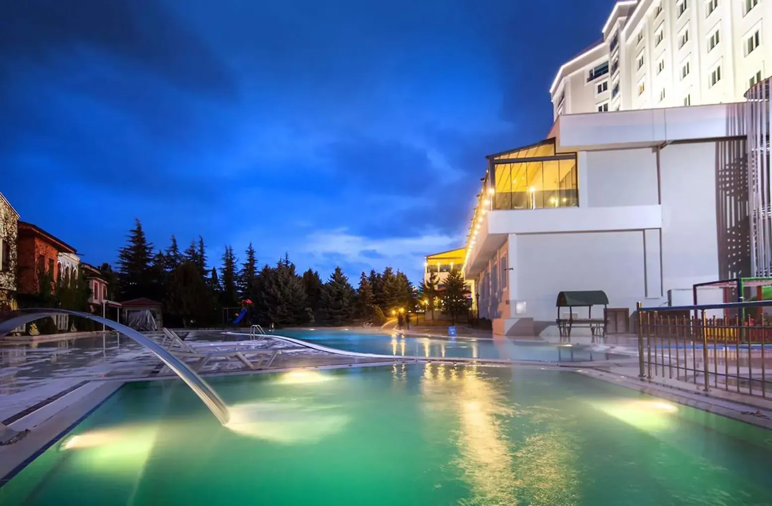 İKBAL THERMAL HOTEL & SPA DÜNYA İKİNCİSİ