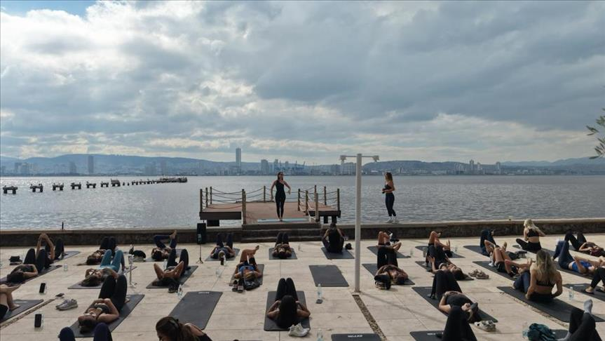 REV imzalı İzmir projelerinde sosyal yaşam etkinlikleri sürüyor